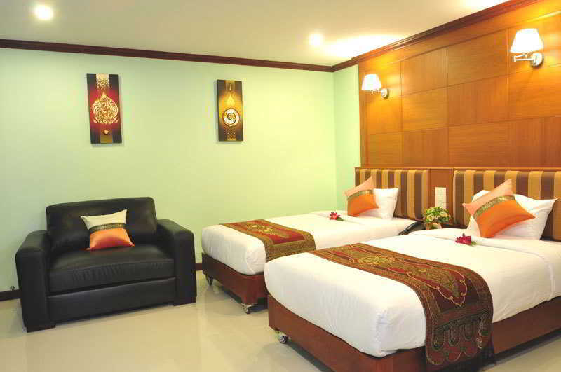 Sky Suites Bangkok Bagian luar foto